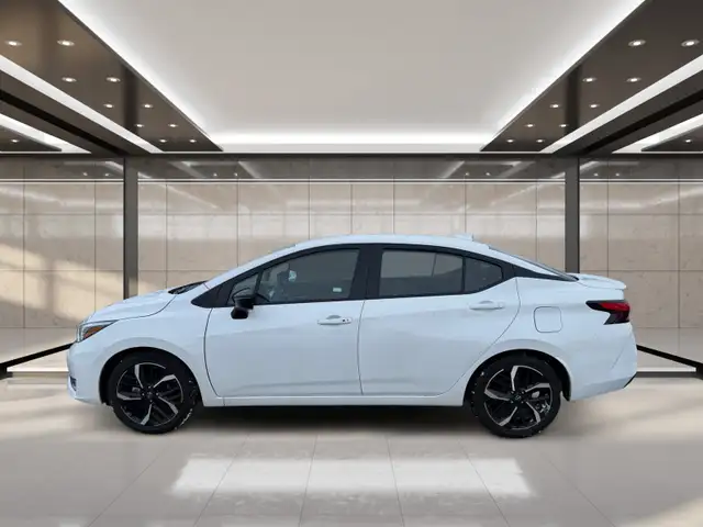 2024 Nissan Versa SR CVT - Photo 6