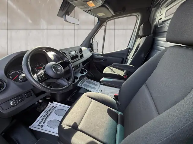 2025 Mercedes-Benz Sprinter 2500 High Roof I4 Diesel 170' - Photo 6