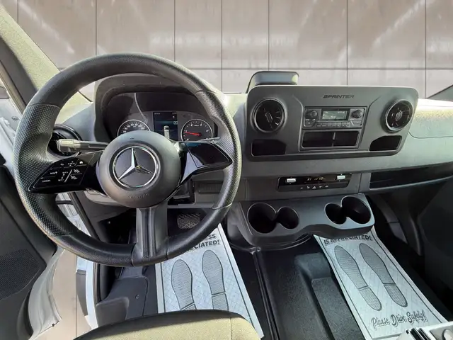 2025 Mercedes-Benz Sprinter 2500 High Roof I4 Diesel 170' - Photo 7