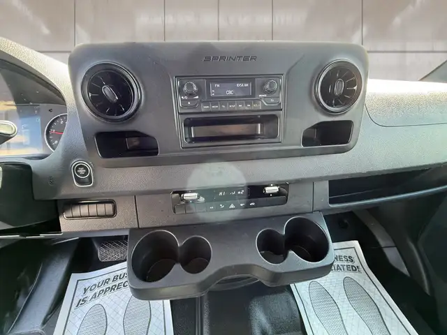 2025 Mercedes-Benz Sprinter 2500 High Roof I4 Diesel 170' - Photo 8