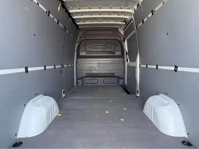 2025 Mercedes-Benz Sprinter 2500 High Roof I4 Diesel 170' - Photo 11