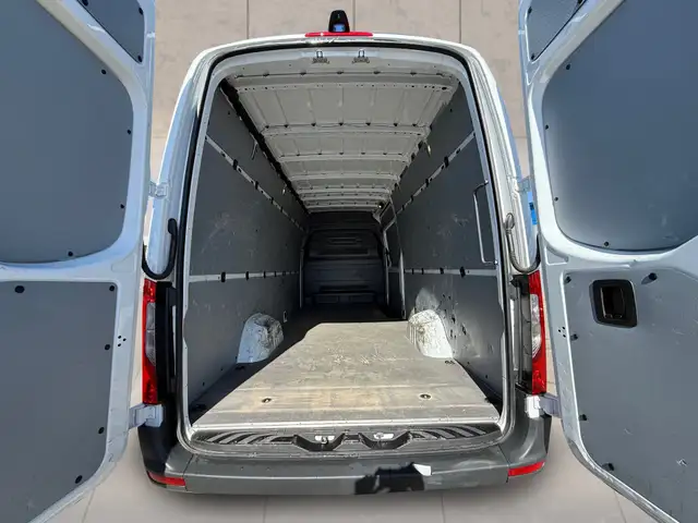 2025 Mercedes-Benz Sprinter 2500 High Roof I4 Diesel 170' - Photo 6