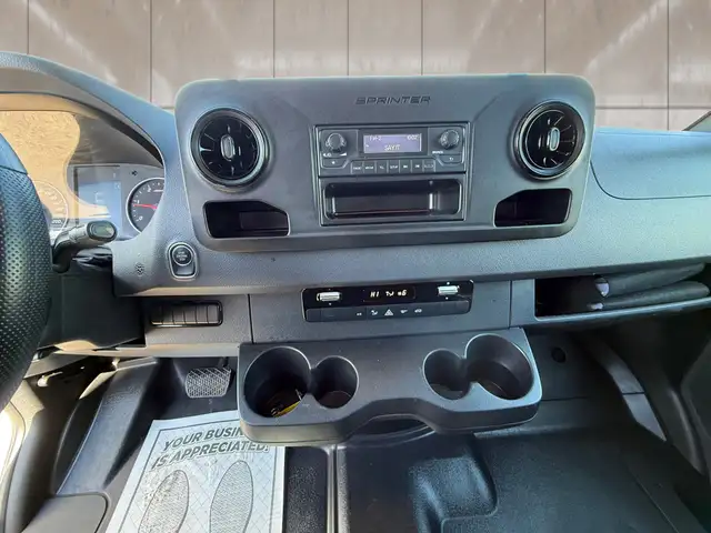 2025 Mercedes-Benz Sprinter 2500 High Roof I4 Diesel 170' - Photo 11