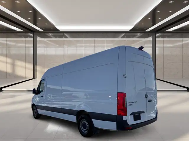 2025 Mercedes-Benz Sprinter 2500 High Roof I4 Diesel 170' - Photo 4