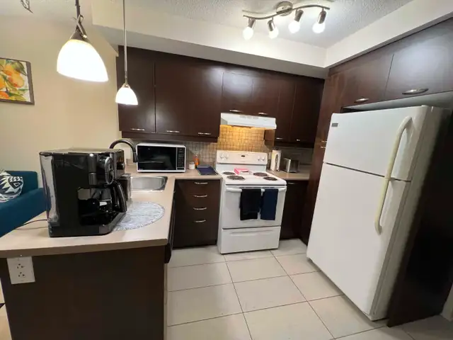 URGENT-CONDO 31/2 TOUT MEUBLÉ & TOUT INCLUS DISP 1650$  iNTERNET - Photo 7