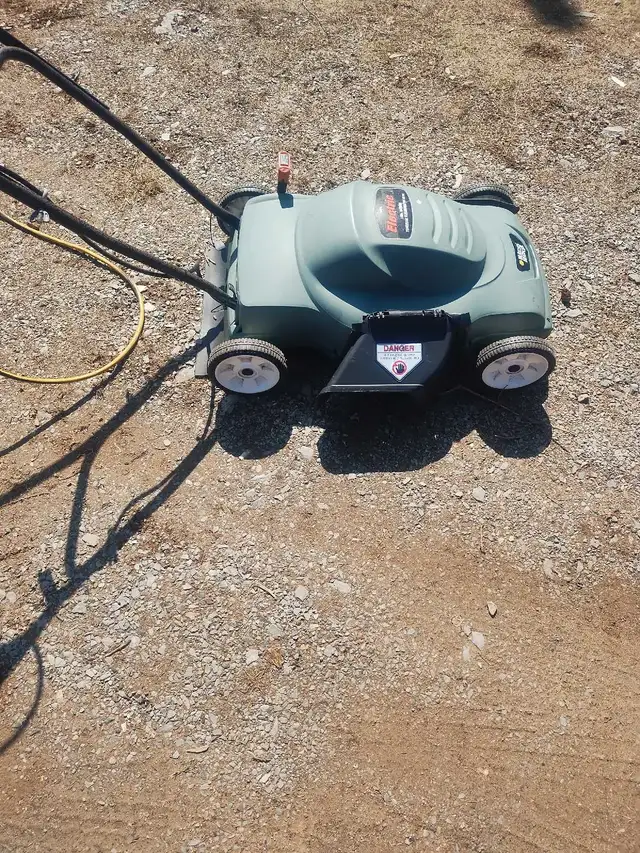 electric lawn mower - Photo 2