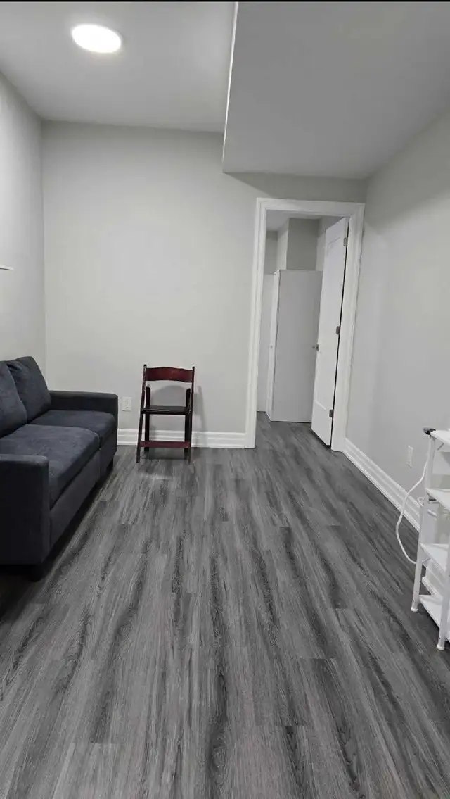 rent spacious - Photo 2