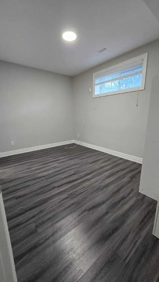 rent spacious - Photo 4