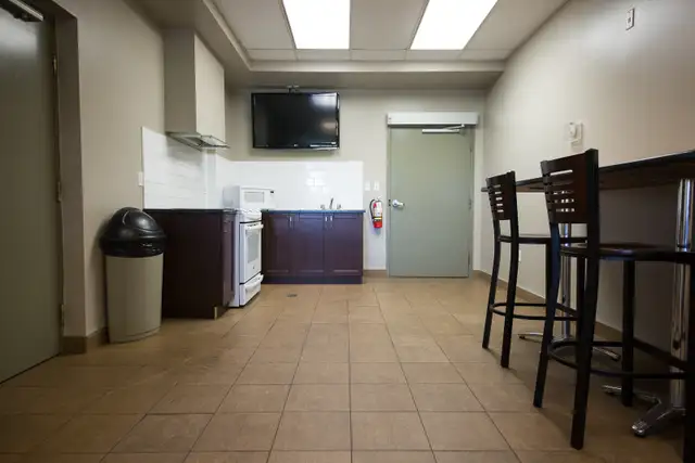 Summer Housing Windsor | Furnished 2BR Suite | $2,100/Month - Photo 9