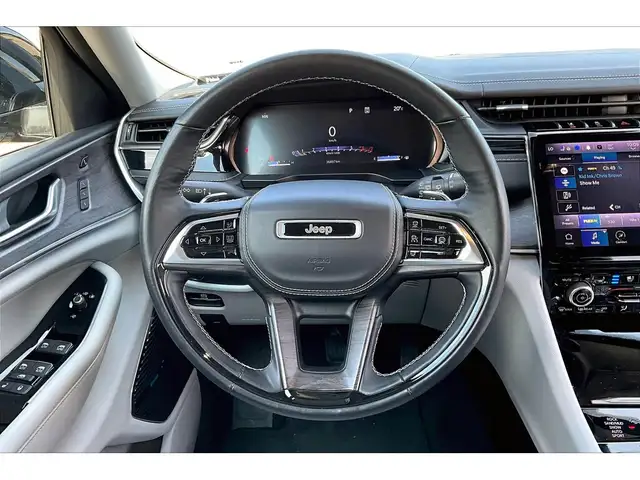 2023 Jeep Grand Cherokee Overland | 5.7L HEMI V8 | FULLY LOADED - Photo 5