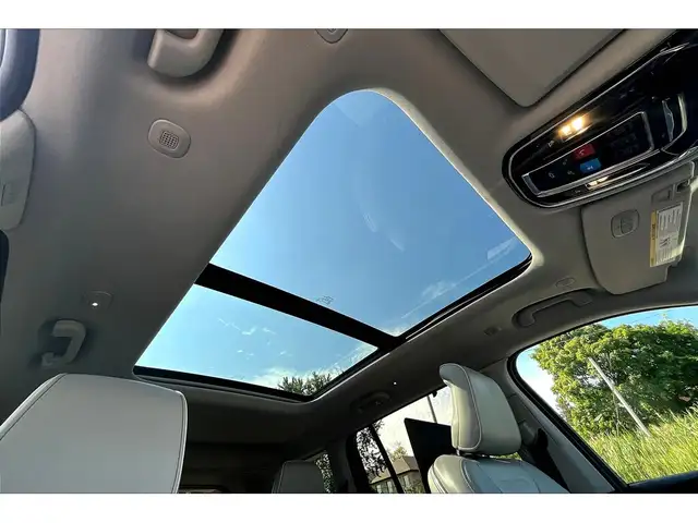 2023 Jeep Grand Cherokee Overland | 5.7L HEMI V8 | FULLY LOADED - Photo 17