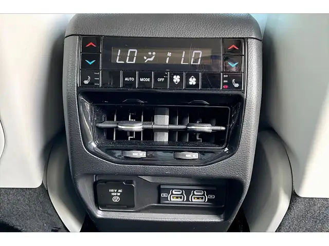 2023 Jeep Grand Cherokee Overland | 5.7L HEMI V8 | FULLY LOADED - Photo 23