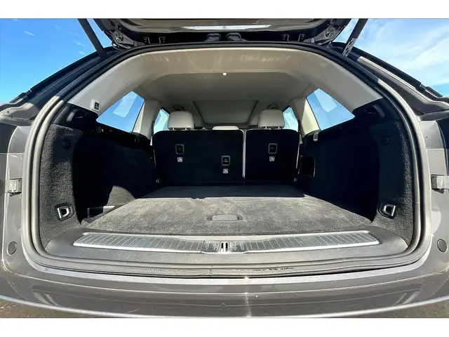 2023 Jeep Grand Cherokee Overland | 5.7L HEMI V8 | FULLY LOADED - Photo 28