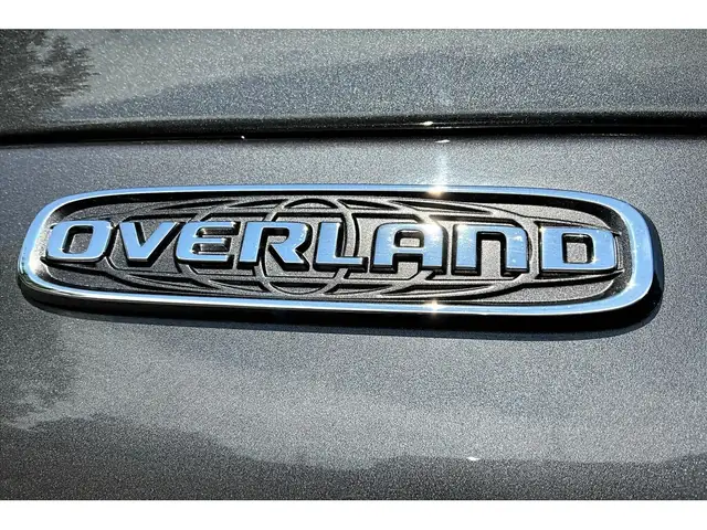 2023 Jeep Grand Cherokee Overland | 5.7L HEMI V8 | FULLY LOADED - Photo 32