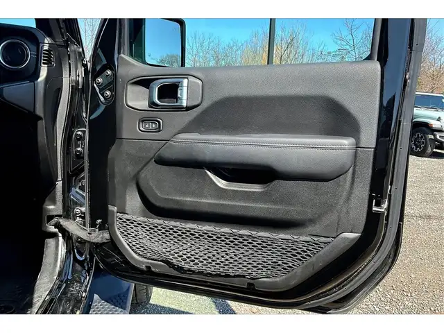 2023 Jeep Wrangler 4xe Sahara PHEV | Leather | Adv Safety | Alpi - Photo 19