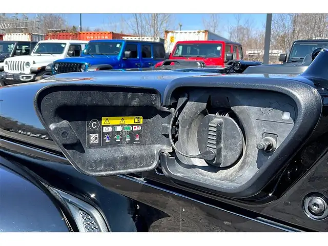 2023 Jeep Wrangler 4xe Sahara PHEV | Leather | Adv Safety | Alpi - Photo 32