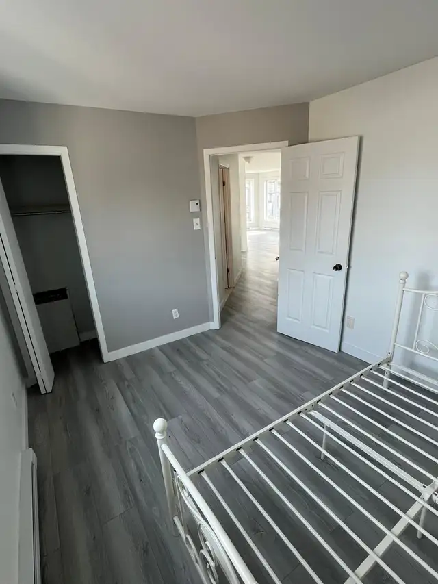 BROSSARD GRAND 5 1/2 À LOUER - Photo 12