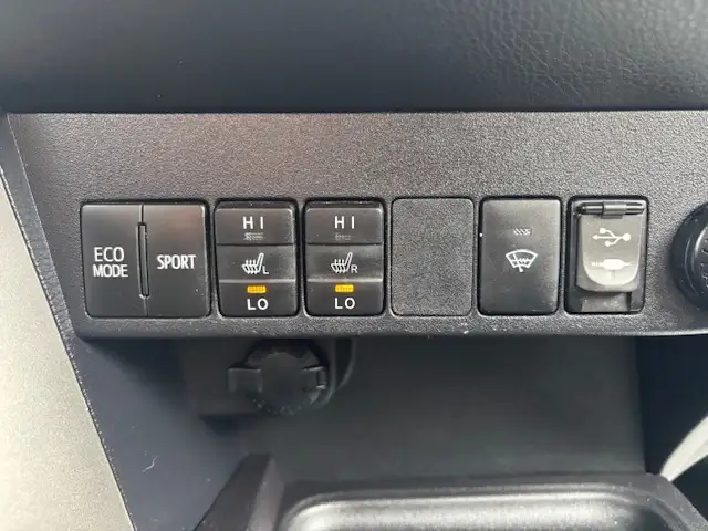 2017 Toyota RAV4 XLE AWD ONE OWNER- NO ACCIDENTS-WARRANTY INCL - Photo 14