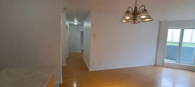 4 ½ et 3 ½ RENOVER, Saint-Eustache avec clientèle établi de 55 - Photo 5