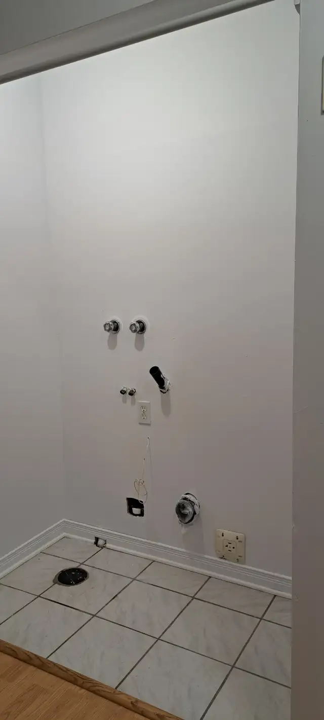 4 ½ et 3 ½ RENOVER, Saint-Eustache avec clientèle établi de 55 - Photo 9