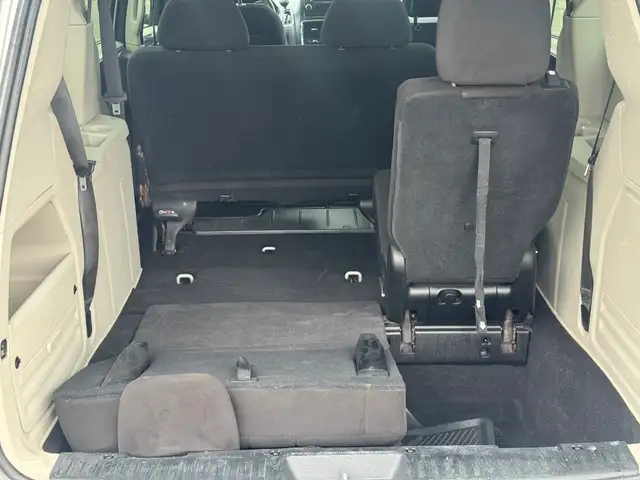 2012 Dodge Grand Caravan SE - Photo 8