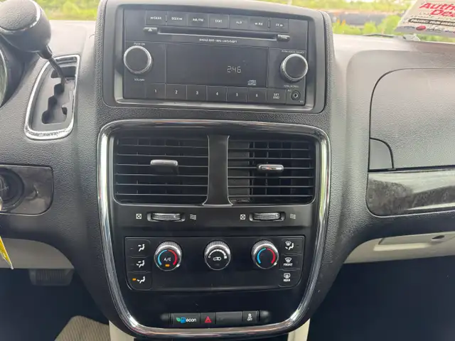 2012 Dodge Grand Caravan SE - Photo 18