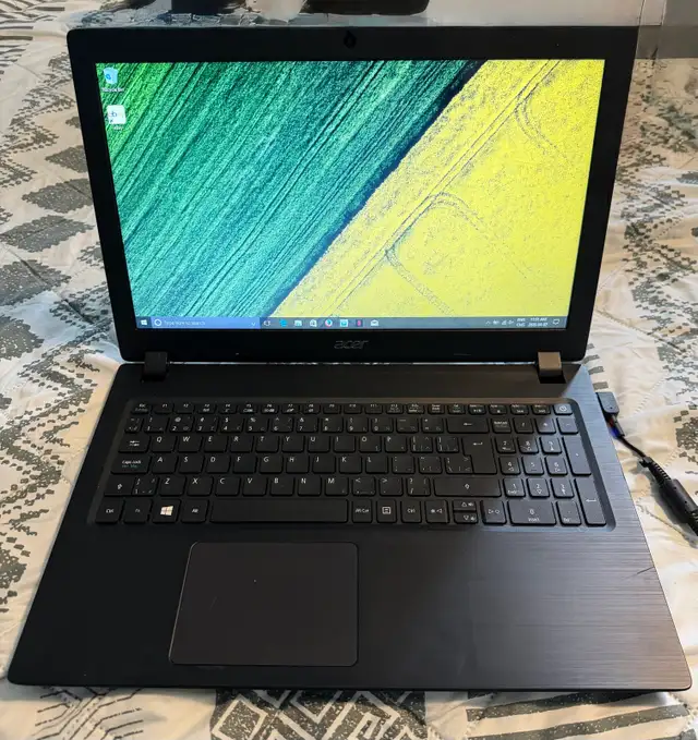 Acer laptop 1TB HDD 8GB DDR Ram