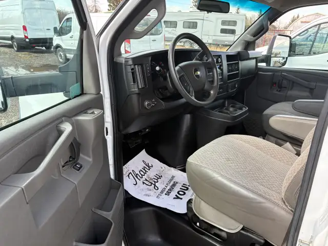 2023 Chevrolet Express 12' CUBE VAN RAMP LOADED SINGLE WHEEL - Photo 7