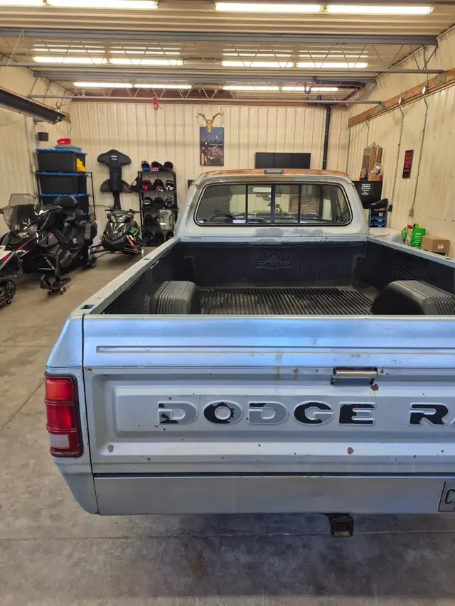 1984 dodge ram 150 - Photo 5
