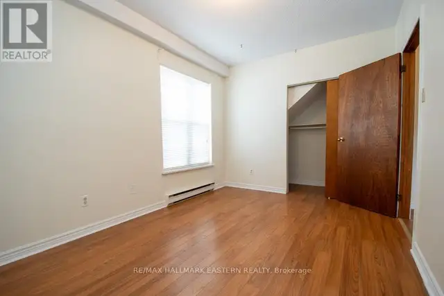 2 Bedroom Garden Apartment in a Historic Setting - Photo 6