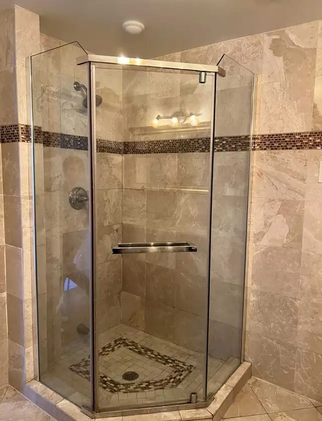 Large Furnished 2 Rooms Available Immediately – UTM - Photo 3