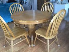 OAK TABLE AND CHAIR SET FOR SALE