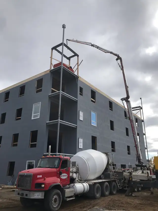 HIRING AZ / DZ TRUCK DRIVERS