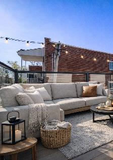 3 ½ with big Terrace | 5 min to YUL | Pet friendly | A/C| INET