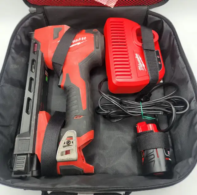 Milwaukee Cable Stapler 12v 2448-20 Complete in Case