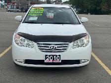 2010 Hyundai Elantra Limited - Photo 2