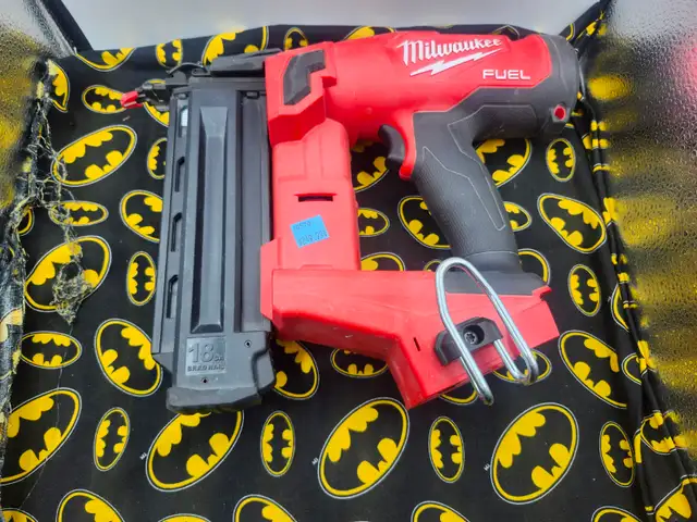 Milwaukee 18 Gauge M18 Brushless Cordless Brad Nailer (#18570) - Photo 4