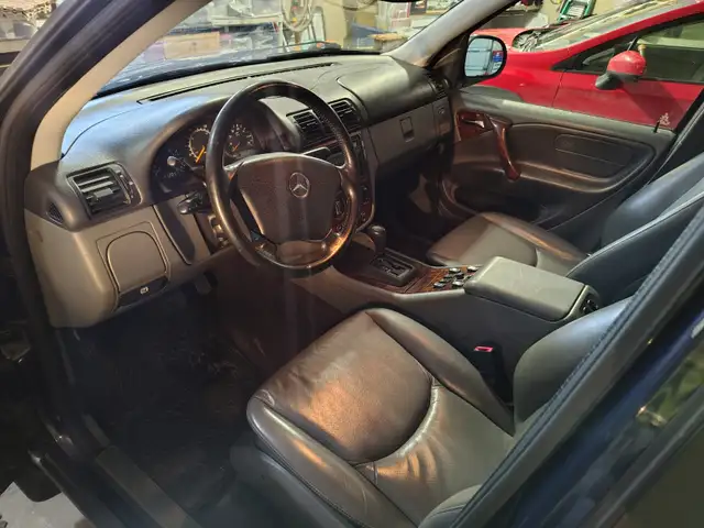 1999 Mercedes Benz ML 320 - Photo 4