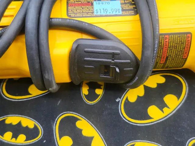 DeWalt DWE4887 Corded 1-1/2-In (40mm) Die Grinder (#18970-1) - Photo 6