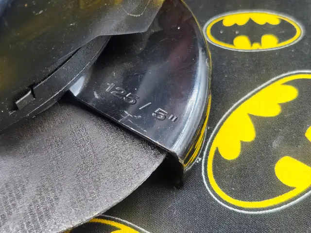 Hilti AG-500-11S Corded 4.5' to 5' Angle Grinder (#18790-2) - Photo 3