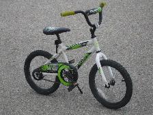 OUTGROWN BOY'S 16' MOVELO RUSH MOUNTAIN BIKE FIRST $45.00 FIRM!
