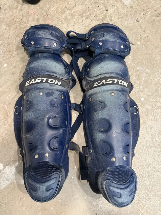 Easton Youth Bat Catcher’s Set