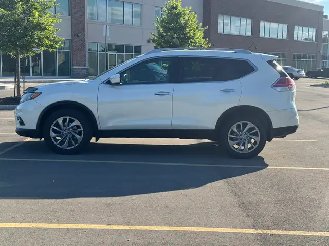 2015 Nissan Rogue SL AWD - Photo 4