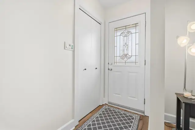 Beautiful Home and Acreage for Sale! - Photo 3