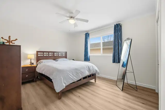 Beautiful Home and Acreage for Sale! - Photo 8