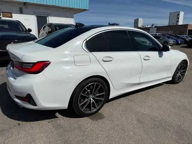 2020 BMW 3 Series 330i xDrive - Photo 2