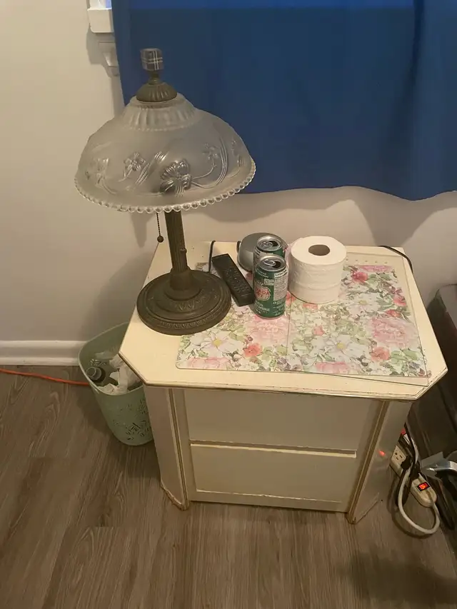 NICE CLEAN ROOM FOR RENT - Photo 8