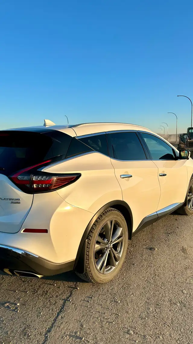 2020 Nissan Murano Platinum - 1 Owner, No Accidents, Calgary Dri - Photo 2