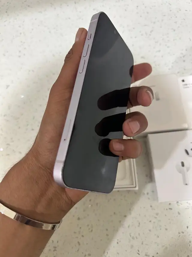 iPhone 14 256gb Airpods/Adapter/Delivery - Photo 3