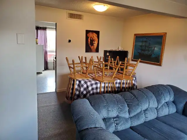 Room for Rent - Photo 2